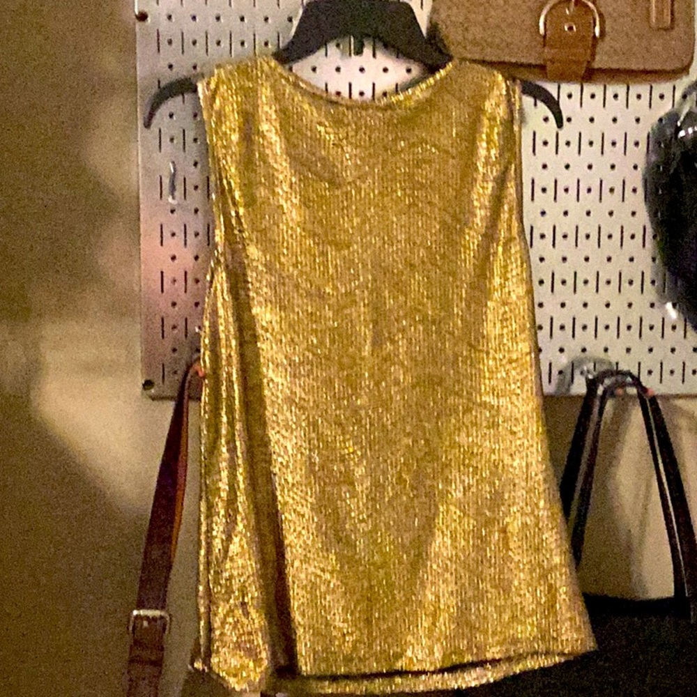 --UNAVAILABLE--Cato Metallic Top - Picture 2 of 5